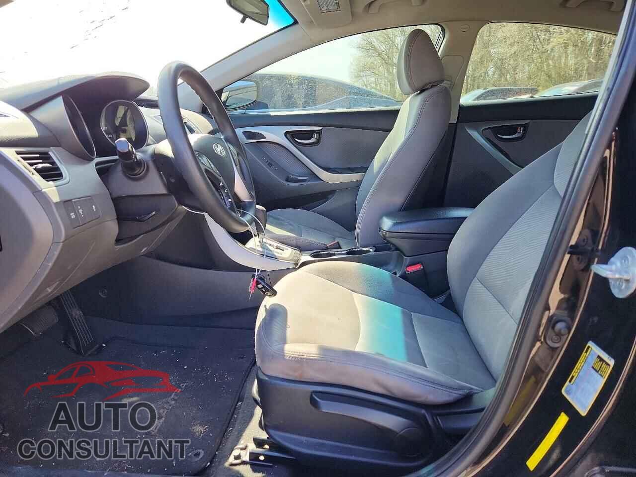 HYUNDAI ELANTRA 2013 - 5NPDH4AE2DH335037