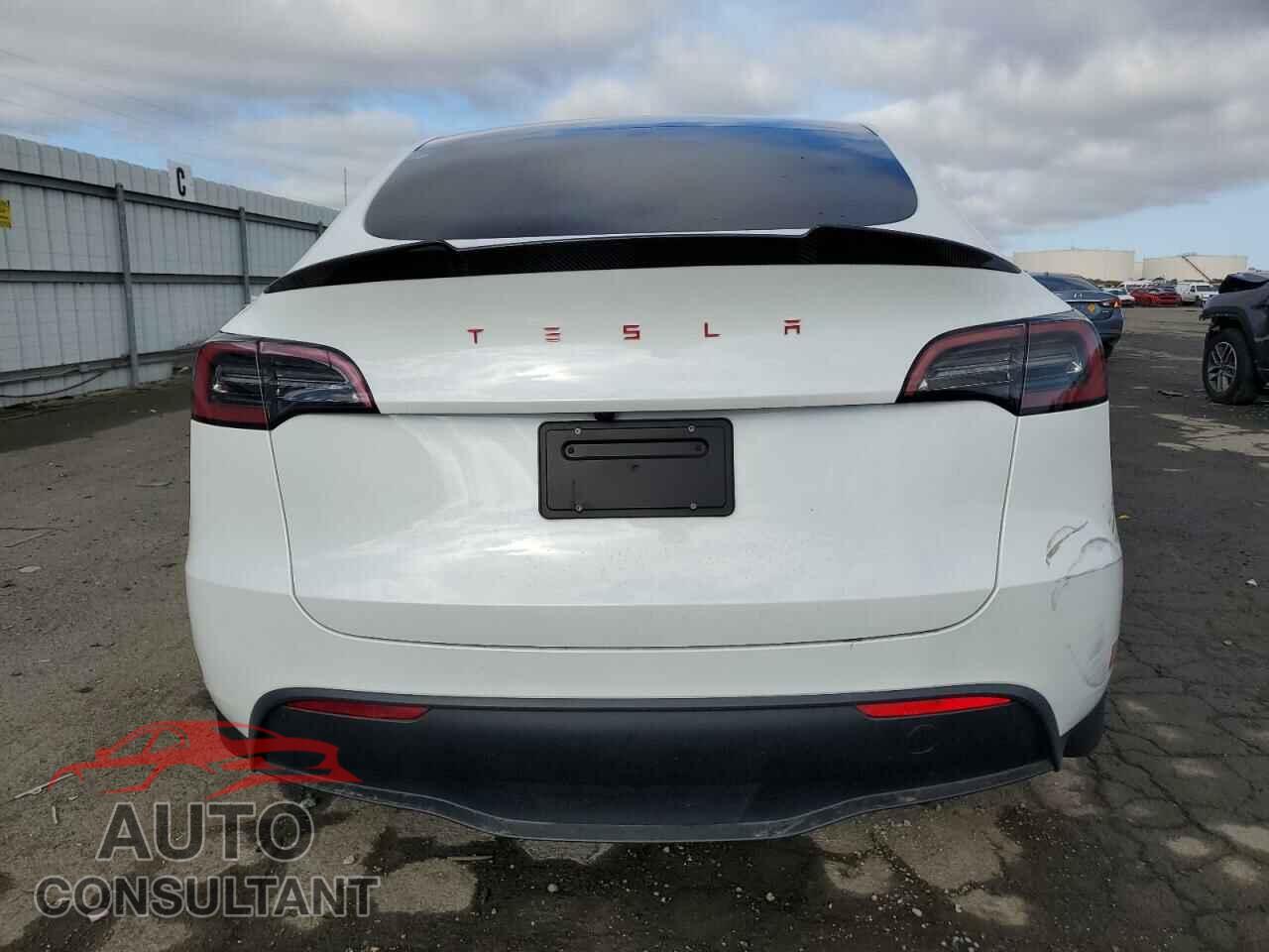 TESLA MODEL Y 2023 - 7SAYGDEE9PF834390