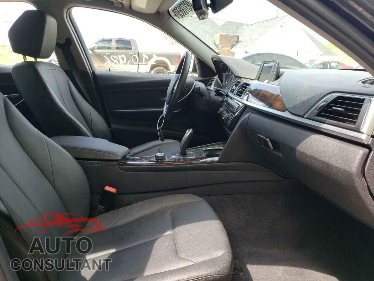 BMW 3 SERIES 2016 - WBA8E5G56GNT41609