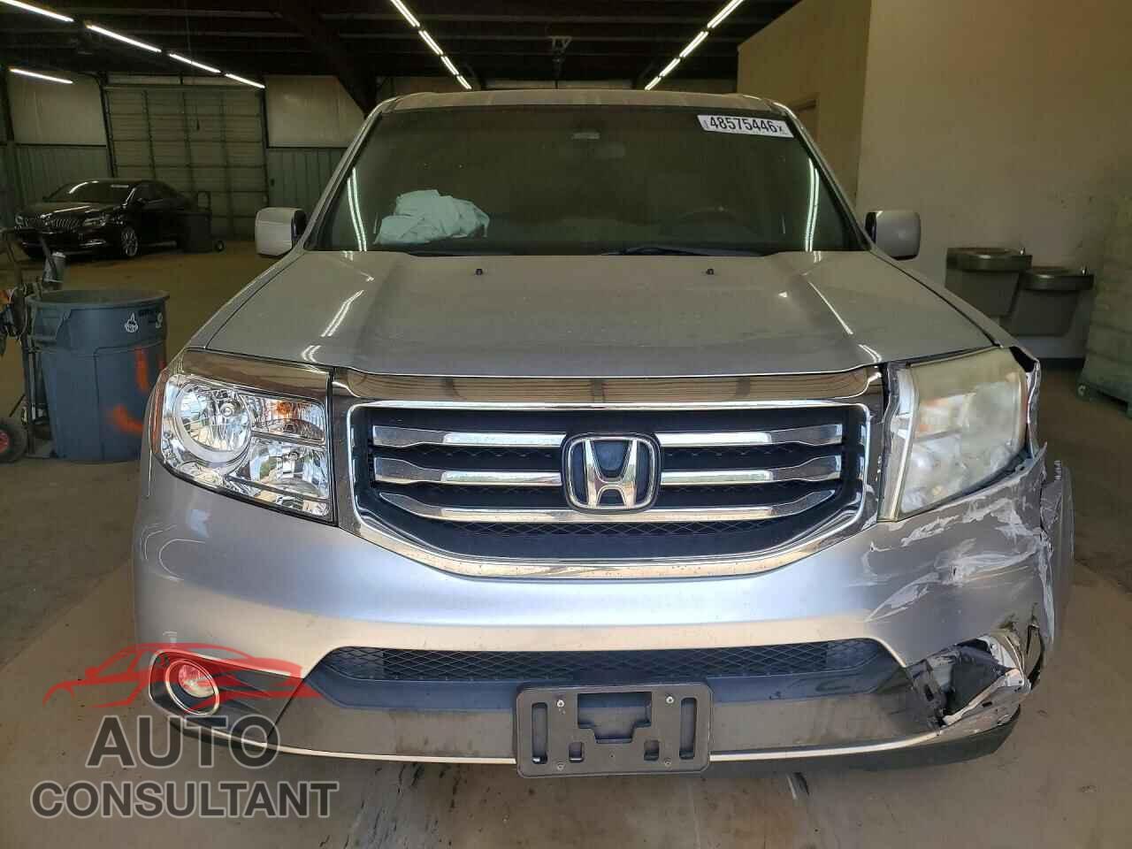 HONDA PILOT 2013 - 5FNYF4H48DB025591