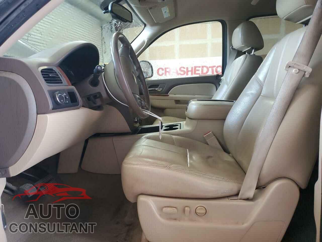 CHEVROLET TAHOE 2012 - 1GNSCBE09CR217977