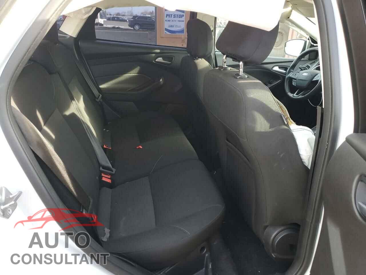 FORD FOCUS 2016 - 1FADP3K28GL224192