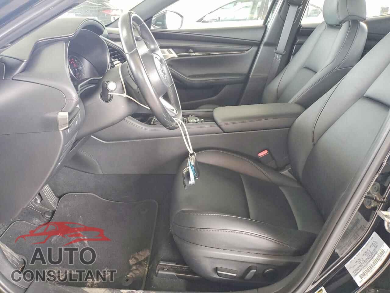 MAZDA 3 2019 - JM1BPBMMXK1126294