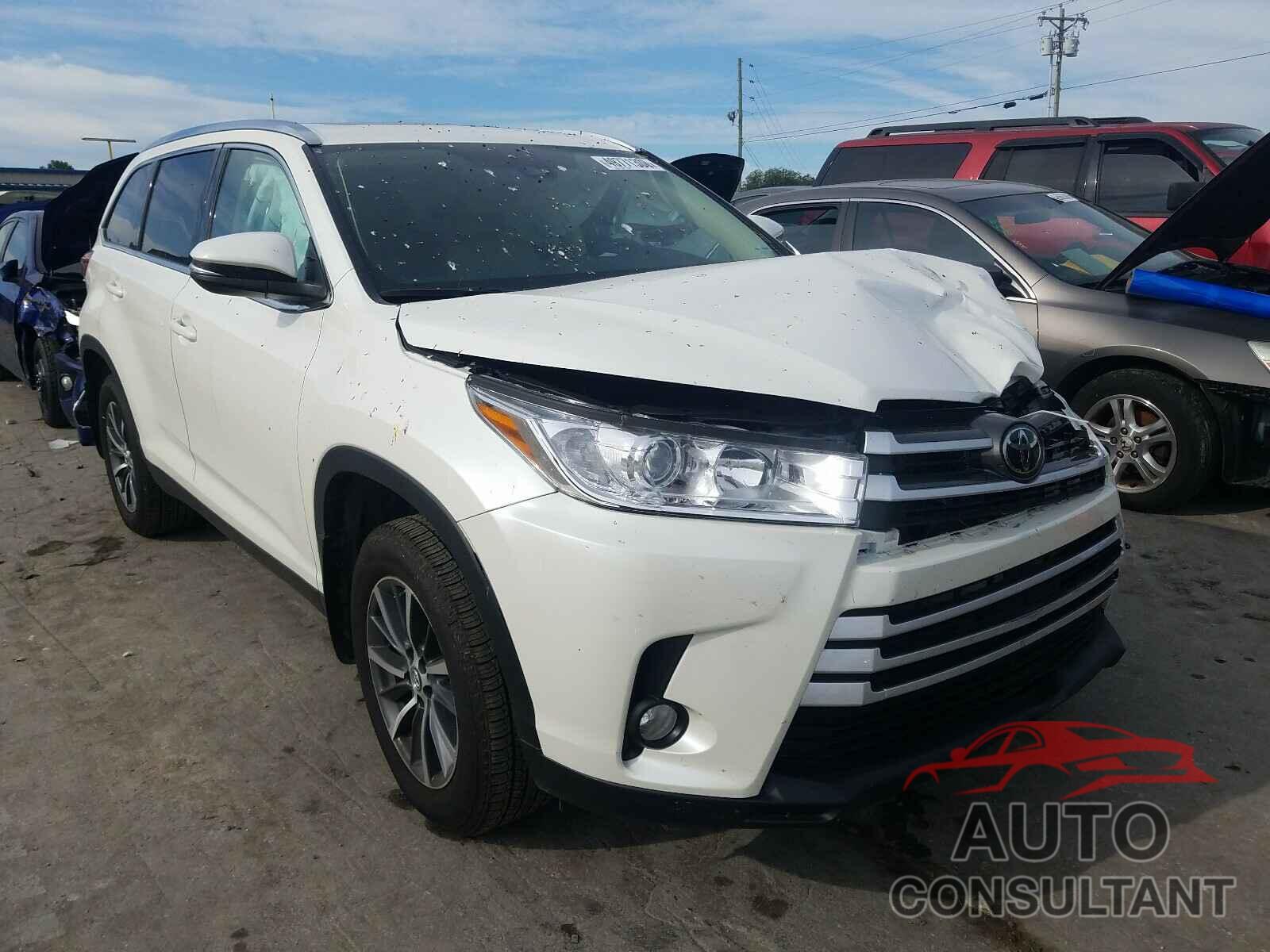 TOYOTA HIGHLANDER 2019 - 5TDKZRFH8KS349195