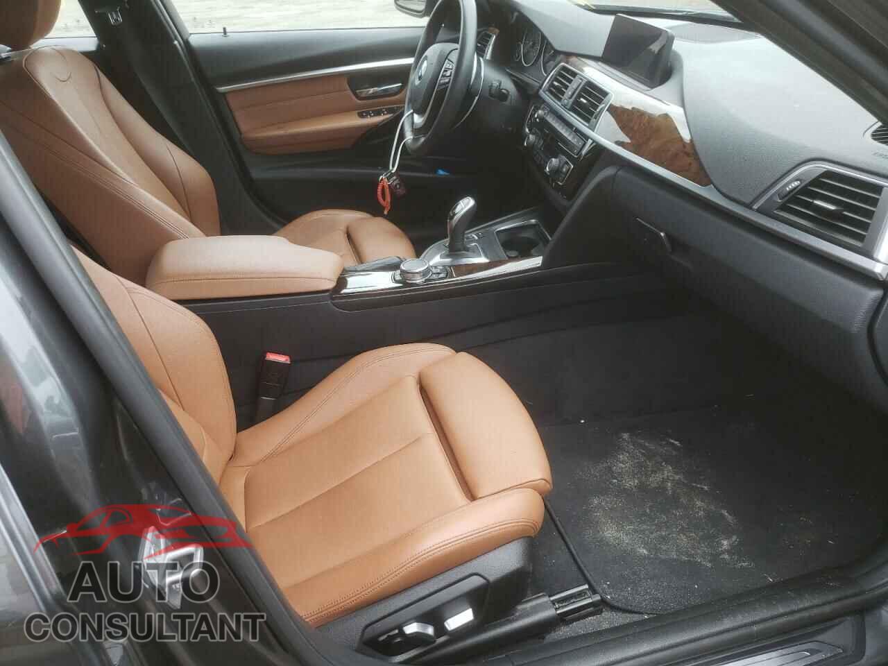 BMW 3 SERIES 2016 - WBA8E3G59GNU02455