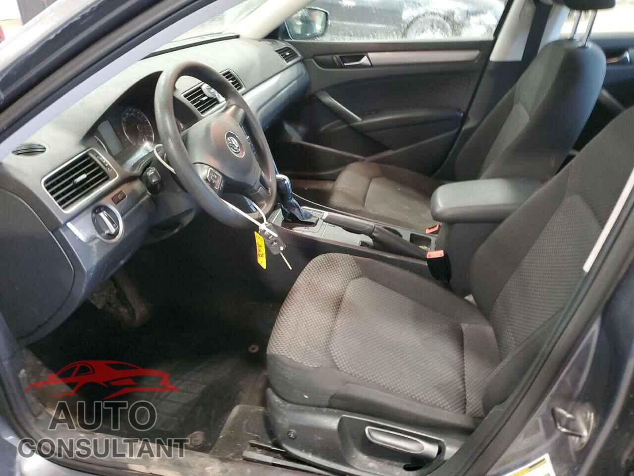 VOLKSWAGEN PASSAT 2014 - 1VWAP7A34EC022183