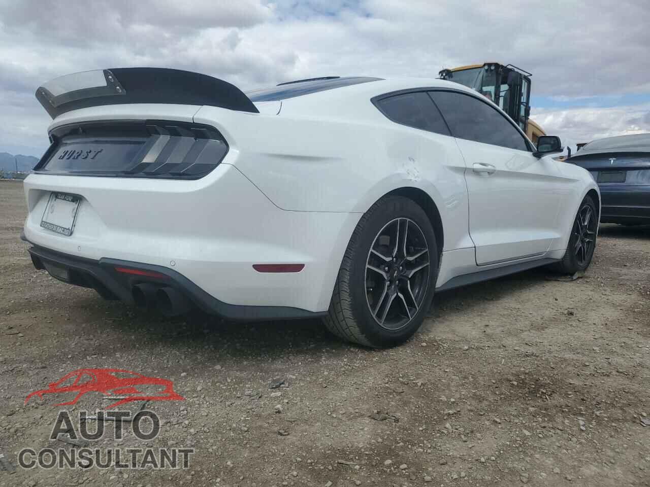 FORD MUSTANG 2018 - 1FA6P8CF6J5129018