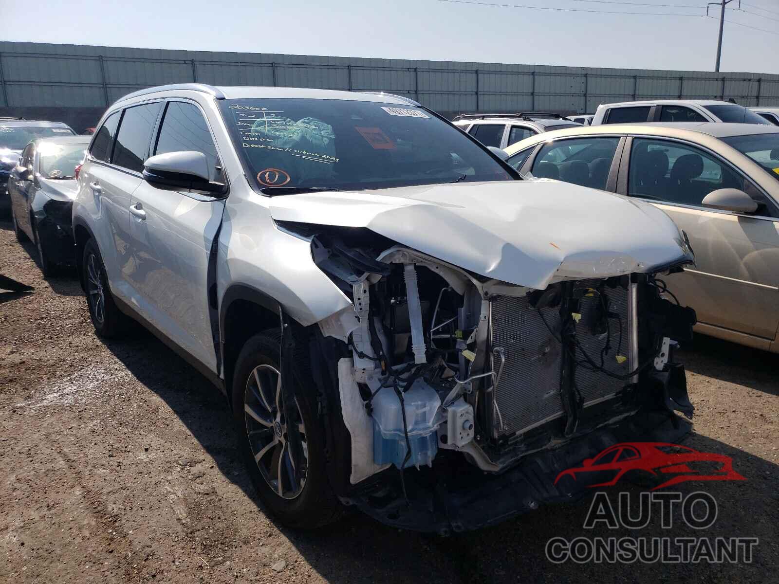 TOYOTA HIGHLANDER 2019 - 5TDJZRFH3KS611412