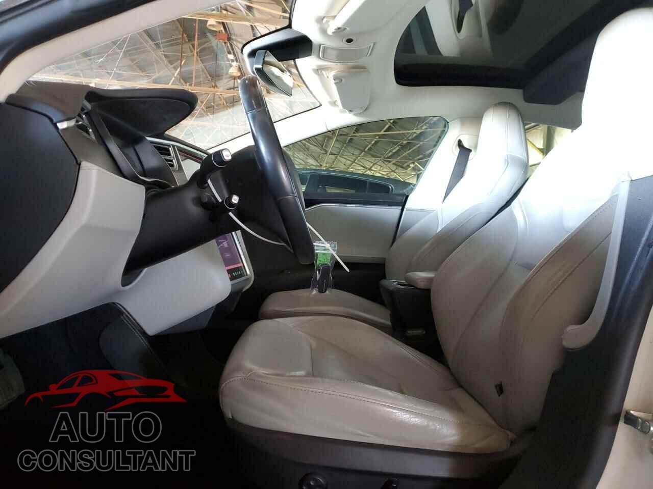 TESLA MODEL S 2015 - 5YJSA1S24FF091486