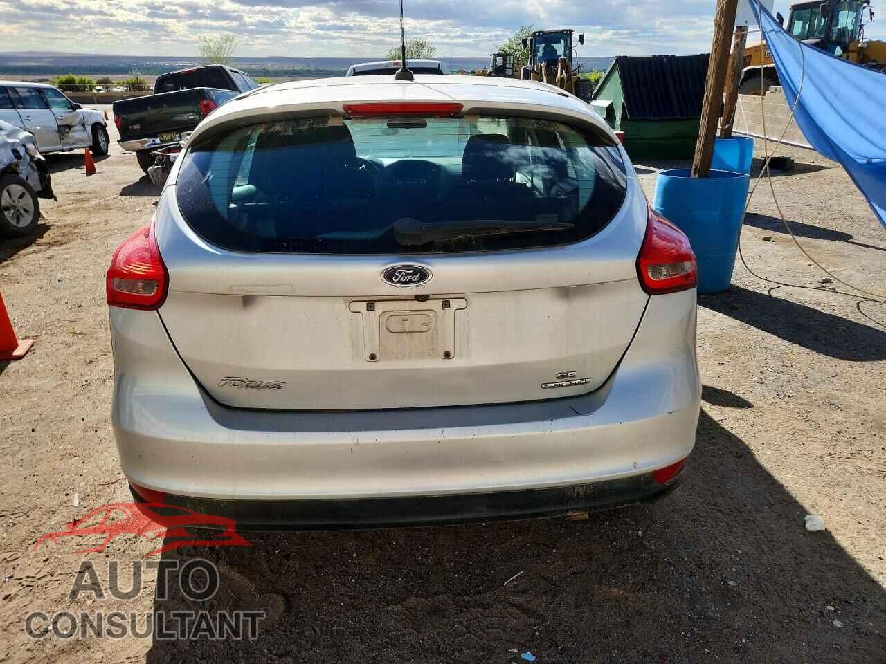 FORD FOCUS 2016 - 1FADP3K22GL387565
