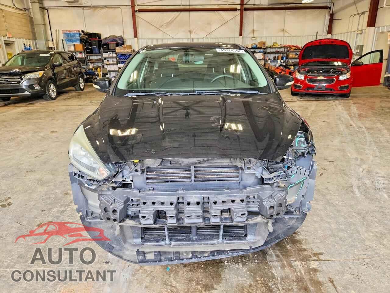 FORD FOCUS 2015 - 1FADP3F28FL247979