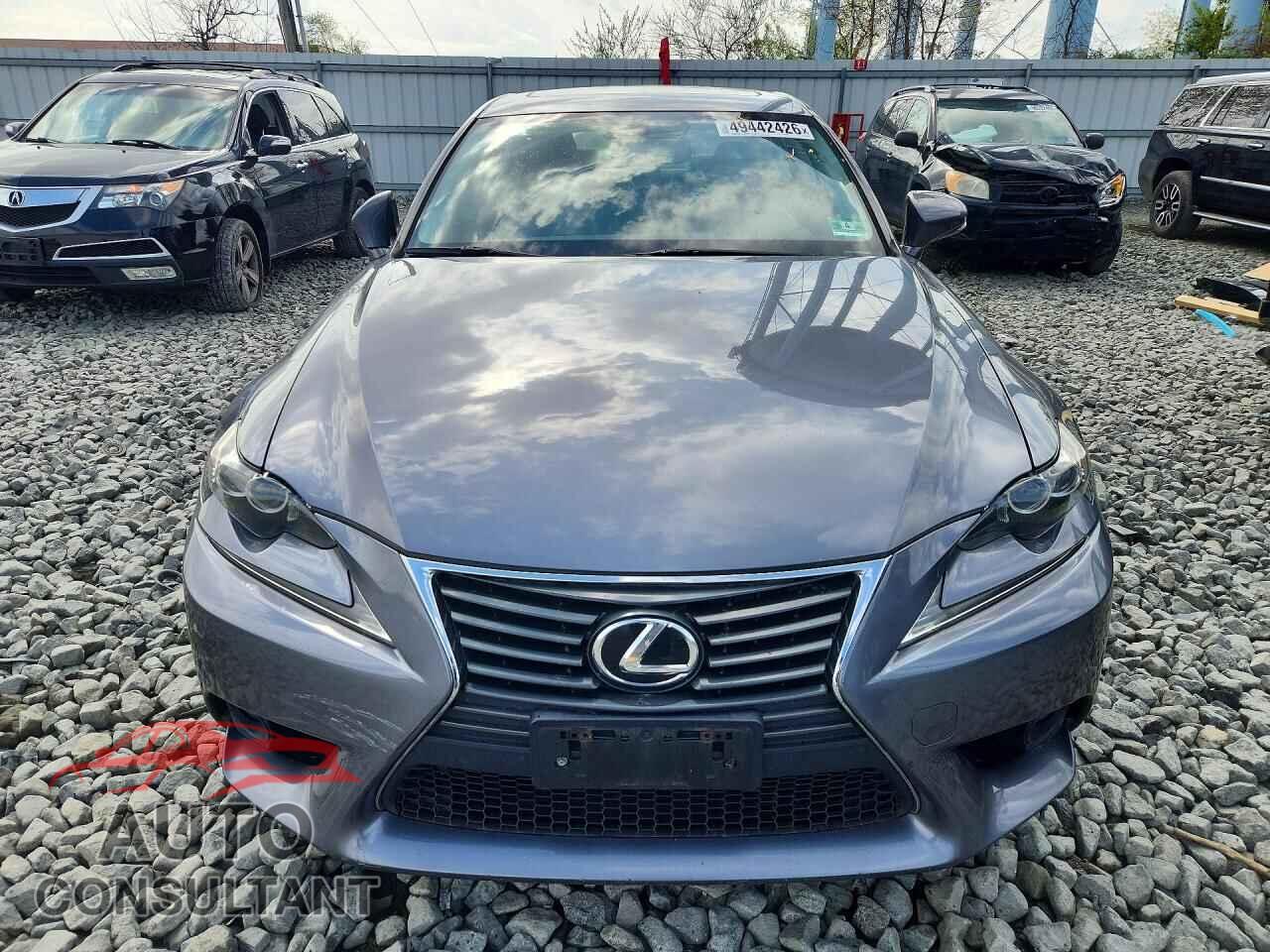 LEXUS IS 2015 - JTHCF1D20F5018604