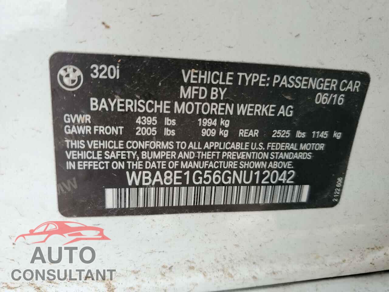 BMW 3 SERIES 2016 - WBA8E1G56GNU12042