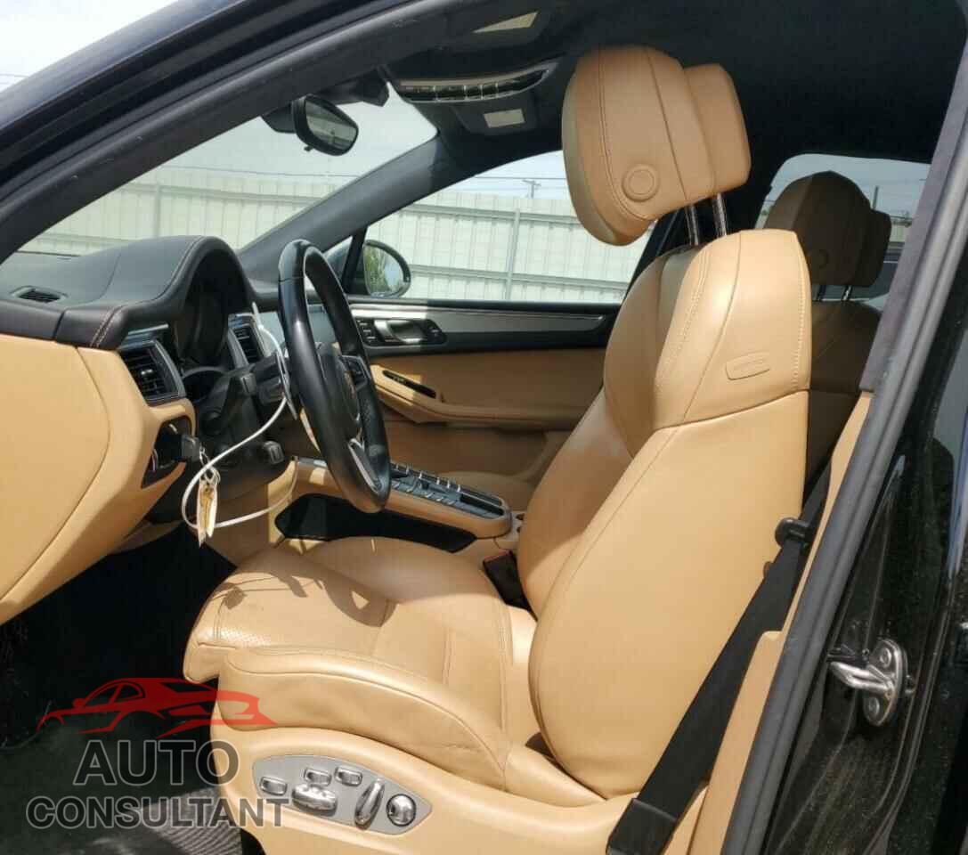 PORSCHE MACAN 2017 - WP1AF2A57HLB60670