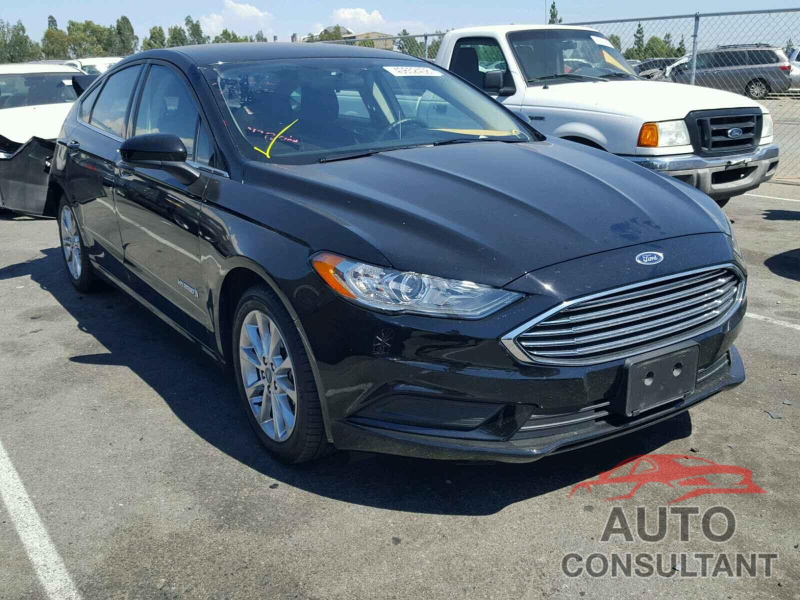 FORD FUSION 2017 - 3FA6P0LU8HR129755