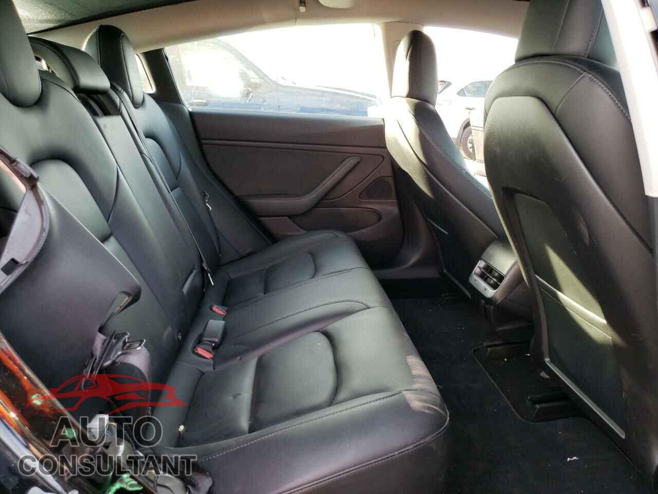 TESLA MODEL 3 2019 - 5YJ3E1EA7KF297150