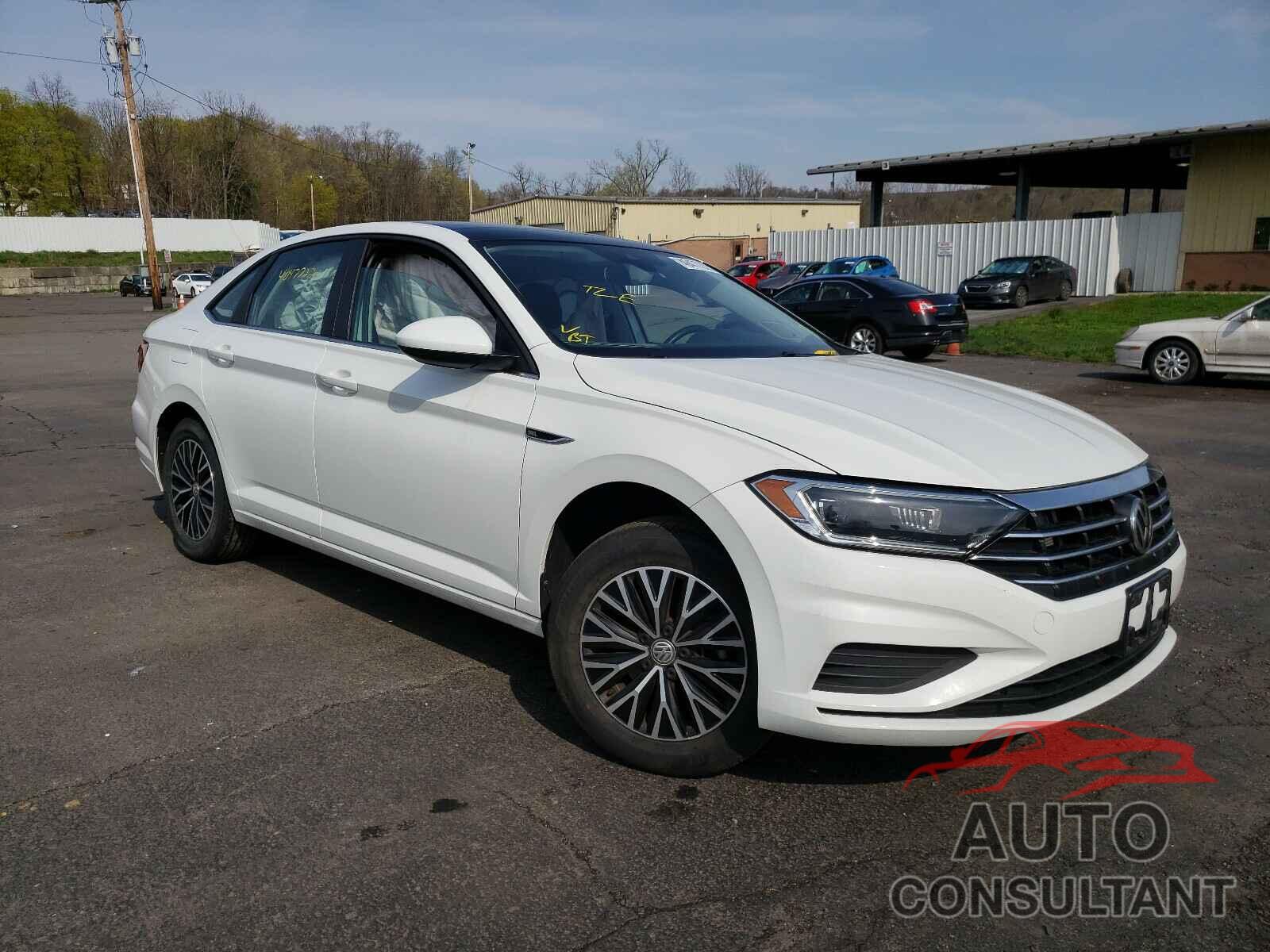 VOLKSWAGEN JETTA 2019 - 3VWEB7BU1KM170292