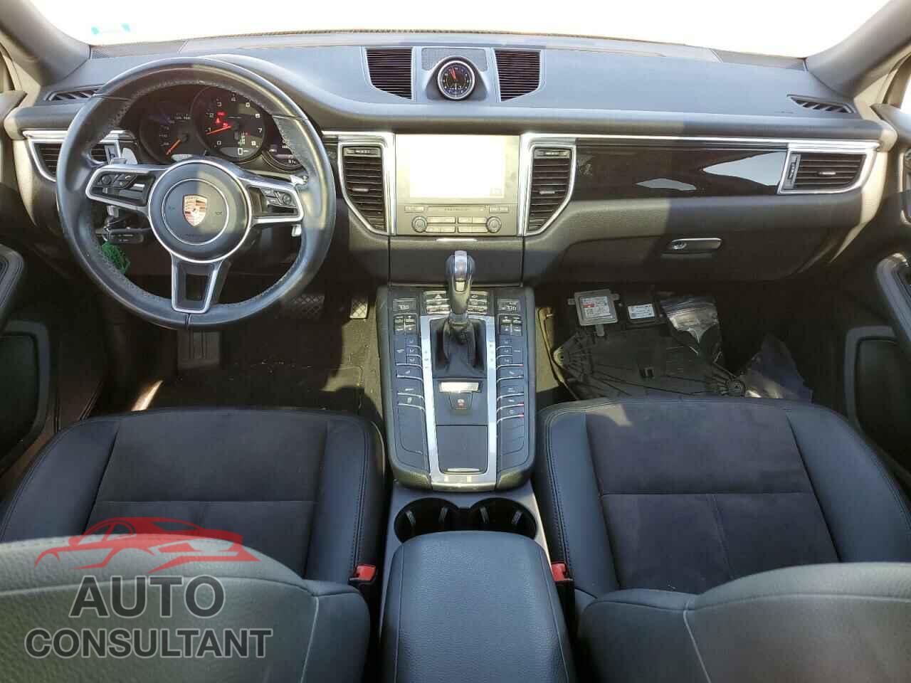 PORSCHE MACAN 2017 - WP1AA2A56HLB09420