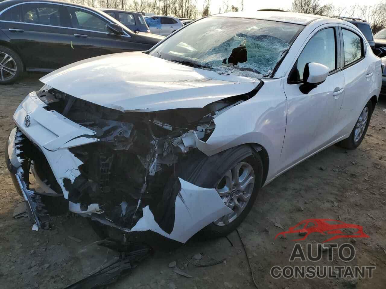 TOYOTA YARIS 2017 - 3MYDLBYV2HY181299
