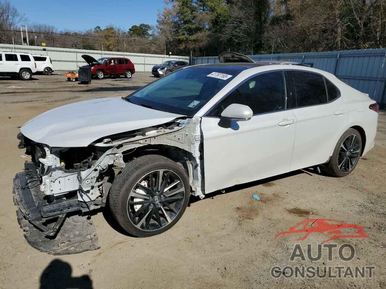 TOYOTA CAMRY 2018 - 4T1BZ1HK3JU018881
