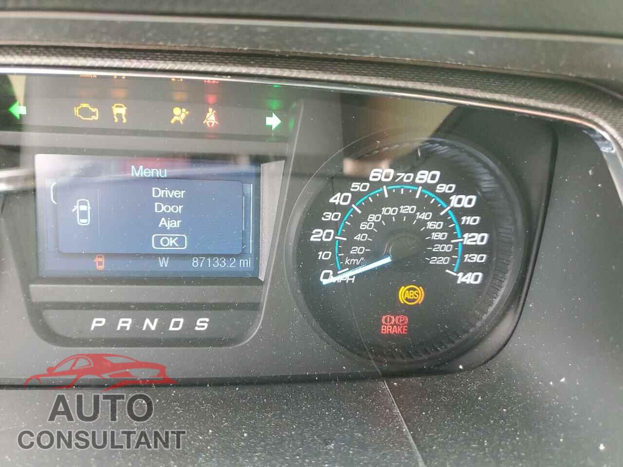 FORD TAURUS 2018 - 1FAHP2D85JG140960