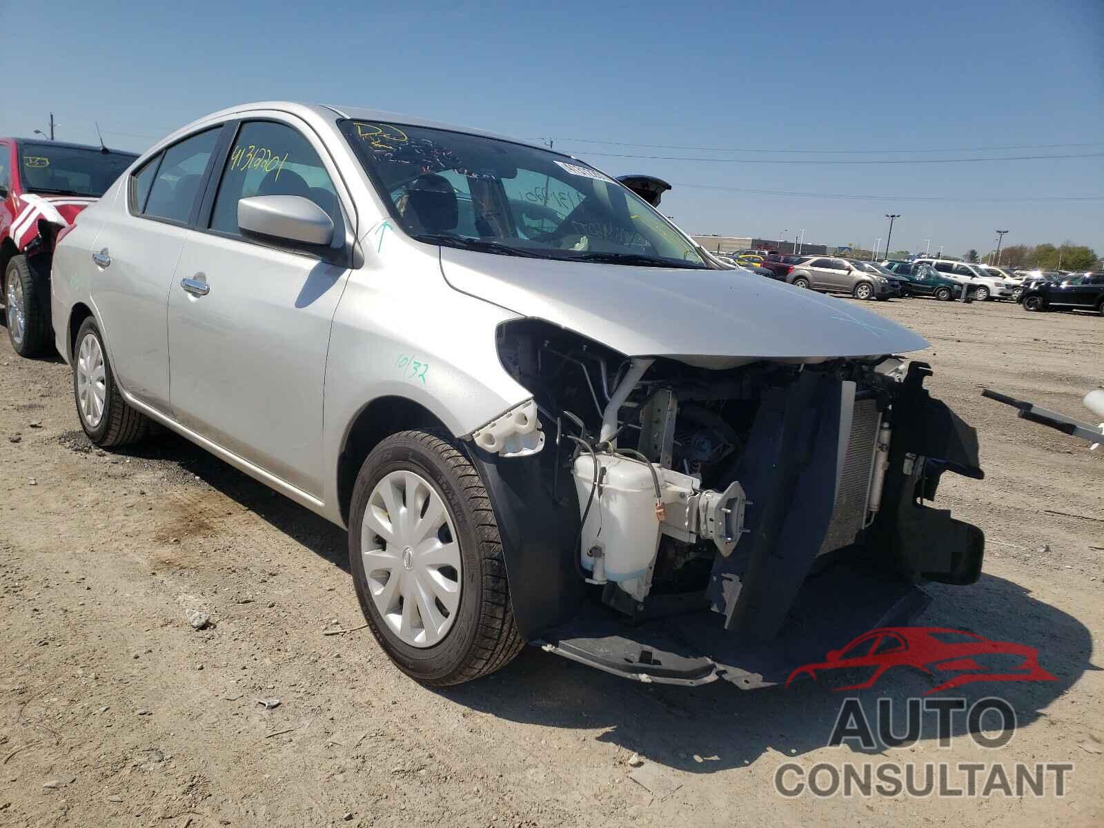 NISSAN VERSA 2019 - 3N1CN7AP1KL846620