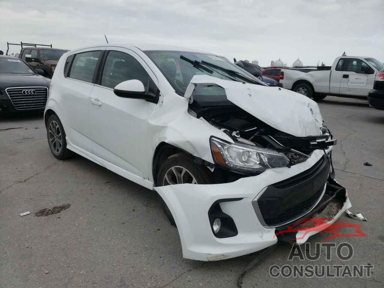 CHEVROLET SONIC 2018 - 1G1JD6SH3J4127343