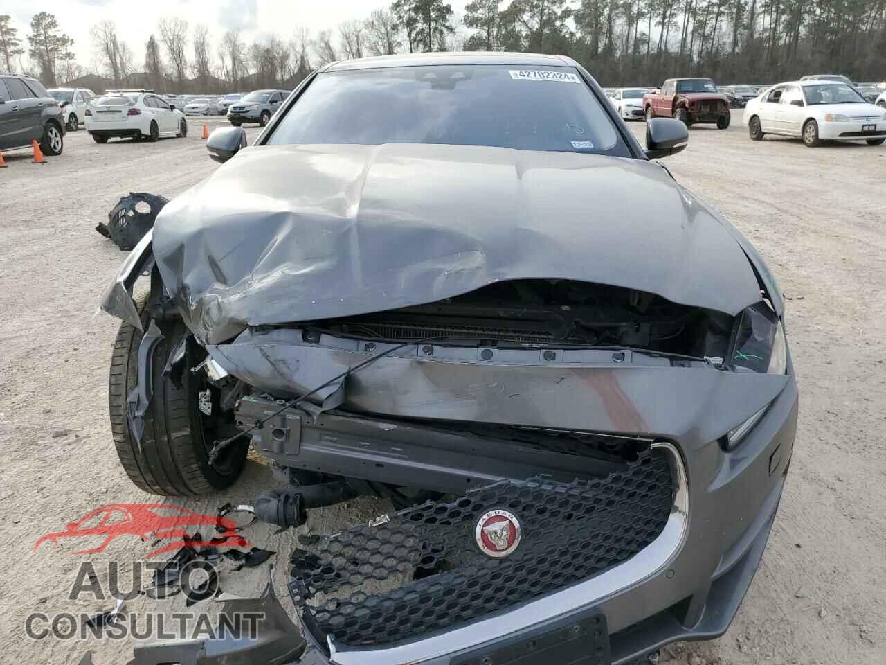 JAGUAR XE 2017 - SAJAD4BG8HA962046
