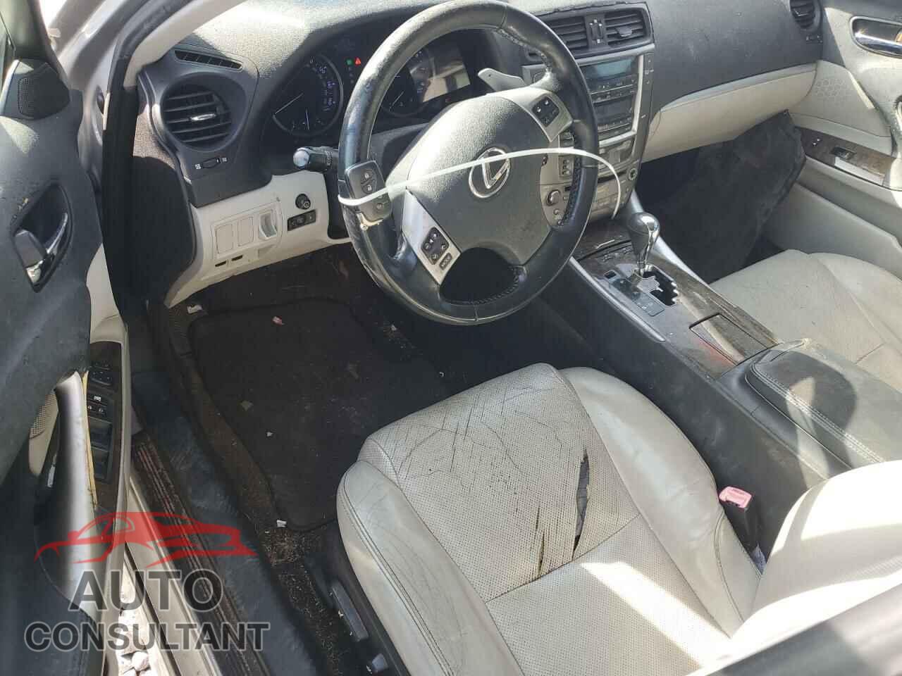 LEXUS IS 2011 - JTHBF5C29B5151926