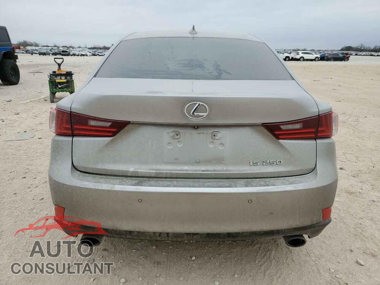 LEXUS IS 2015 - JTHBF1D27F5058741
