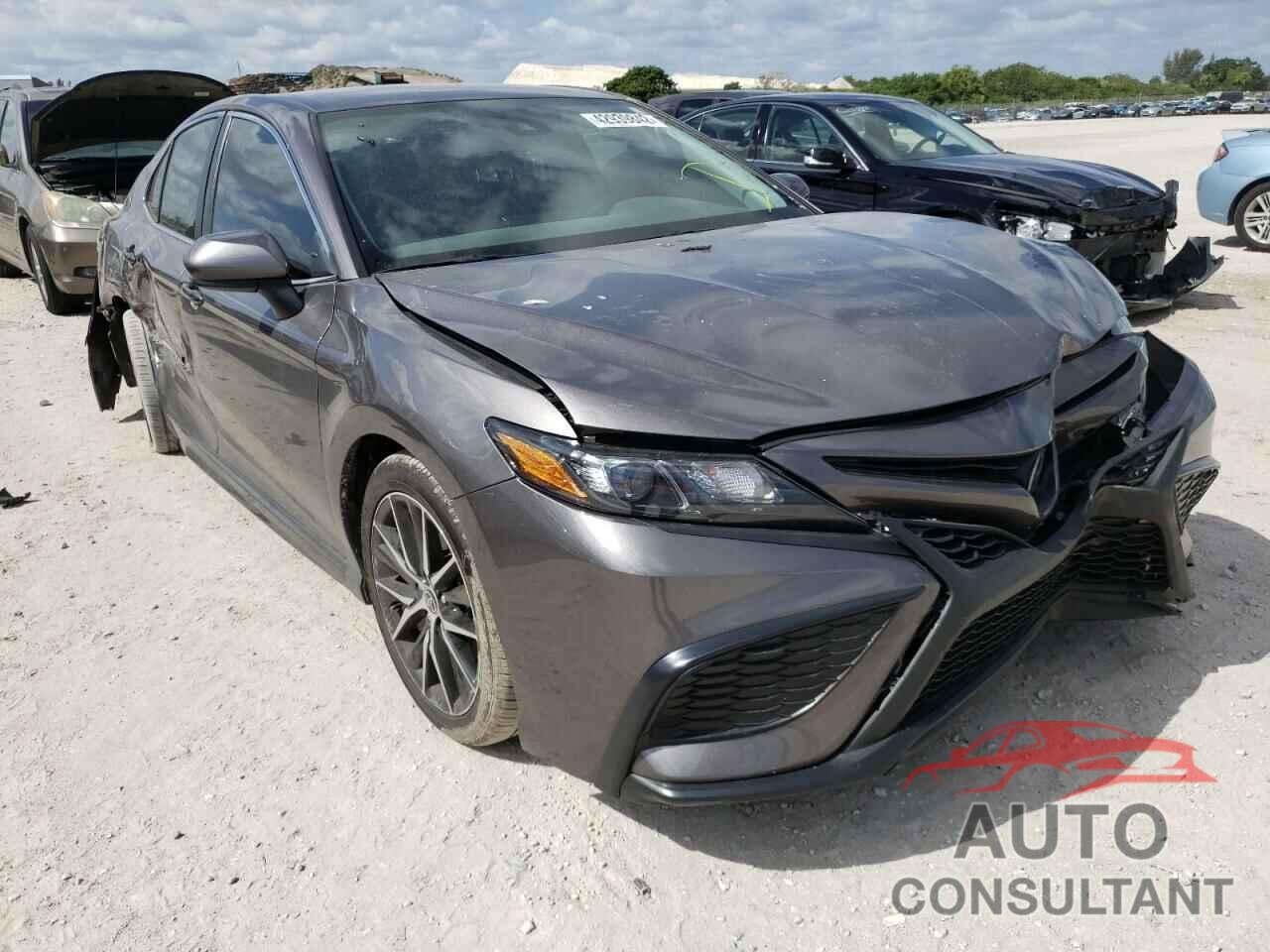TOYOTA CAMRY 2021 - 4T1G11AK3MU611202