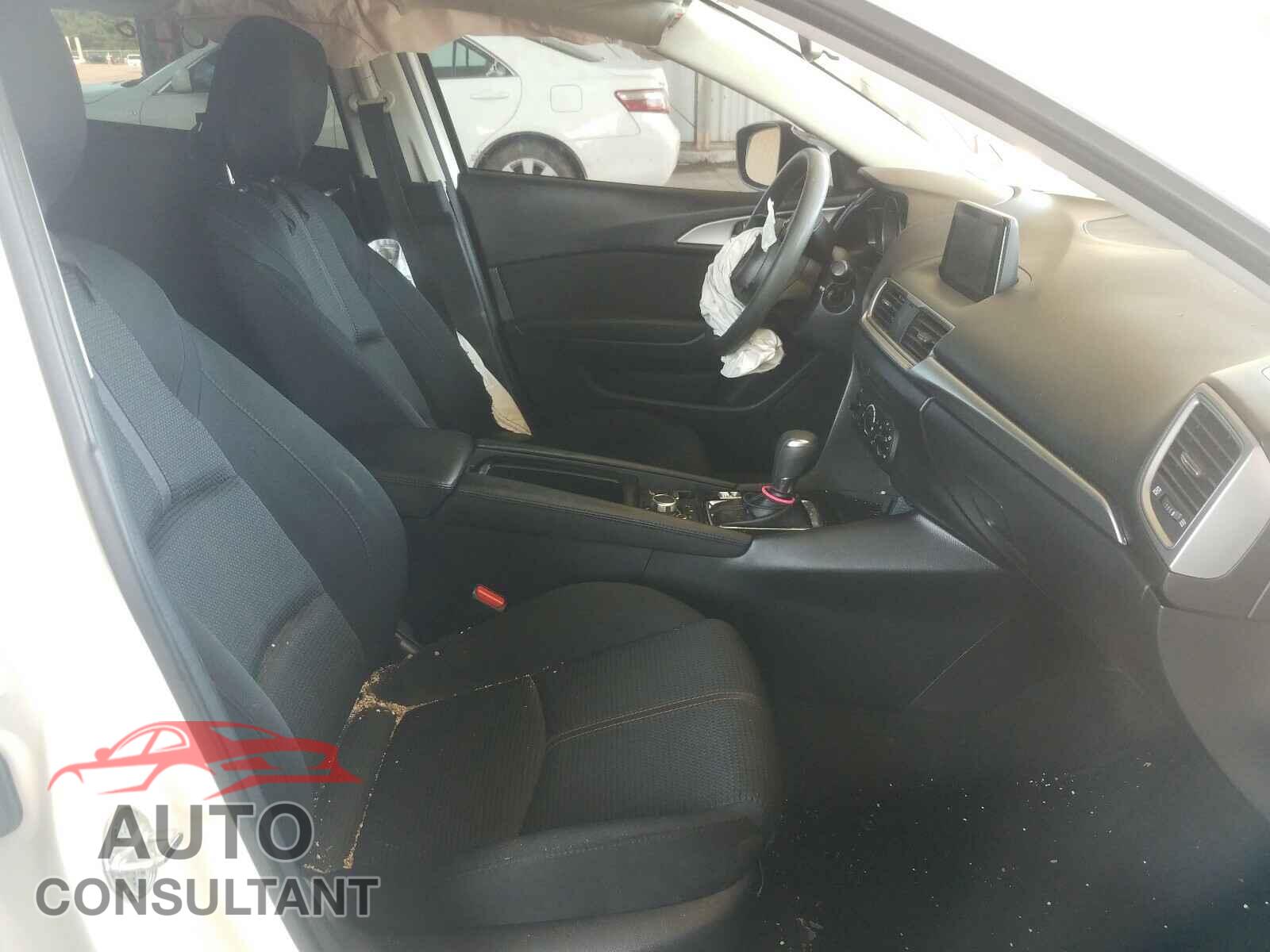 MAZDA 3 2017 - 3MZBN1U74HM115472