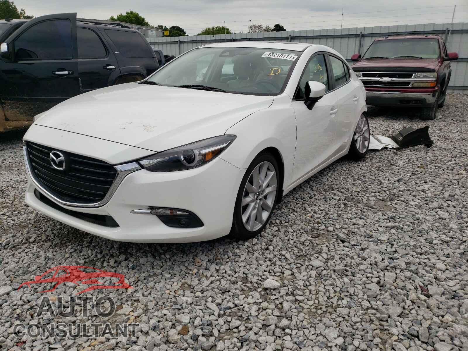 MAZDA 3 2017 - 3MZBN1W3XHM137910