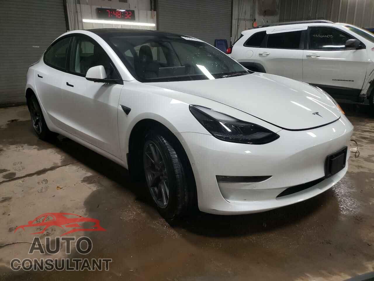 TESLA MODEL 3 2022 - 5YJ3E1EB5NF334516
