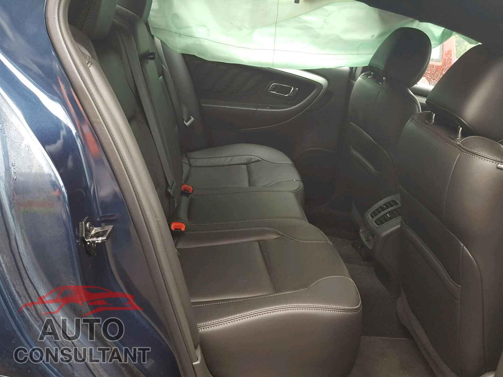 FORD TAURUS 2017 - 1FAHP2E84HG116724