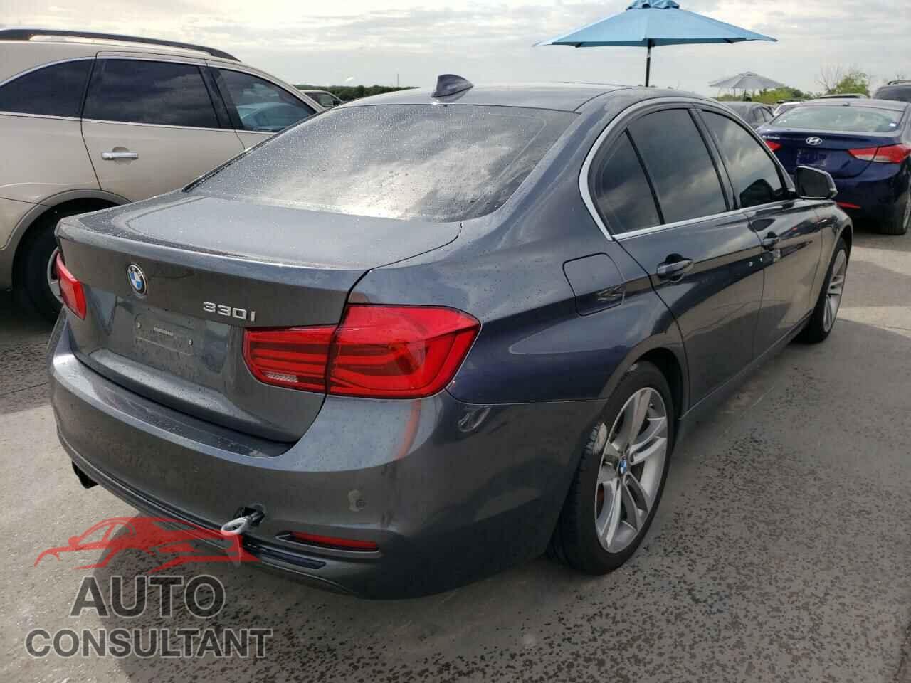 BMW 3 SERIES 2017 - WBA8B9G30HNU53869
