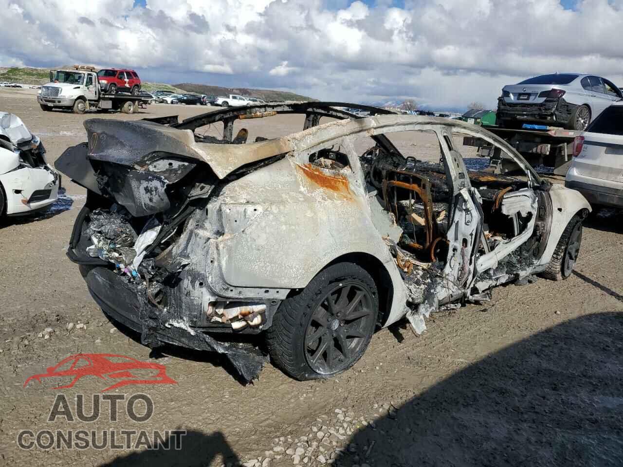 TESLA MODEL 3 2023 - 5YJ3E1EA4PF583707