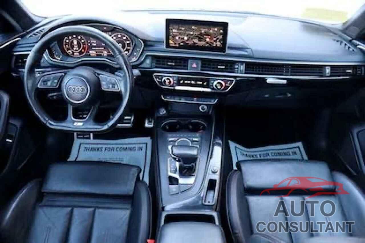 AUDI A4 2018 - WAUENAF49JA020439