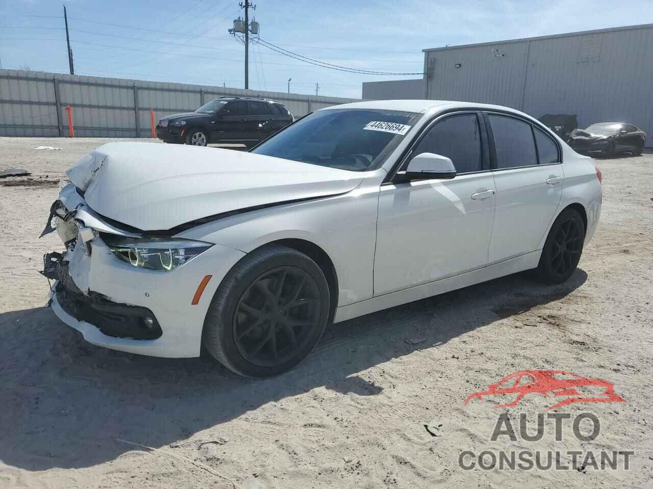 BMW 3 SERIES 2018 - WBA8A9C53JK623448