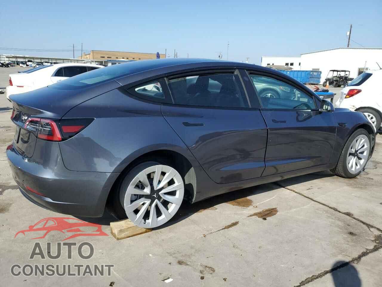 TESLA MODEL 3 2023 - 5YJ3E1EA2PF604733