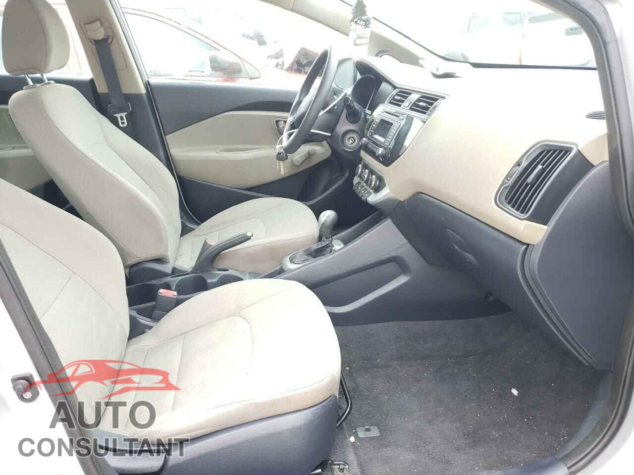 KIA RIO 2016 - KNADM4A36G6647819