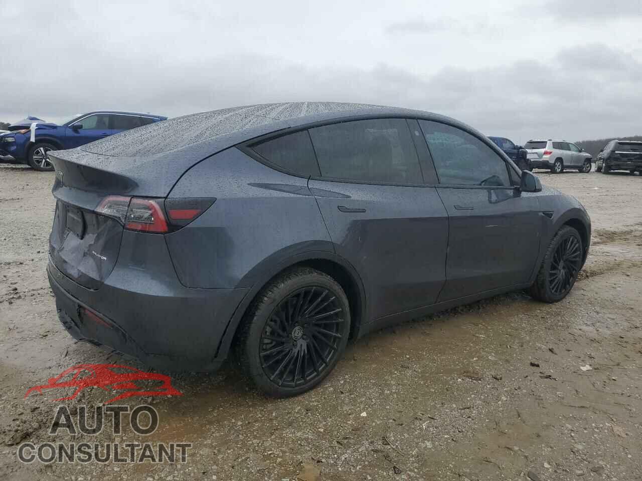 TESLA MODEL Y 2022 - 7SAYGDEE2NF307319