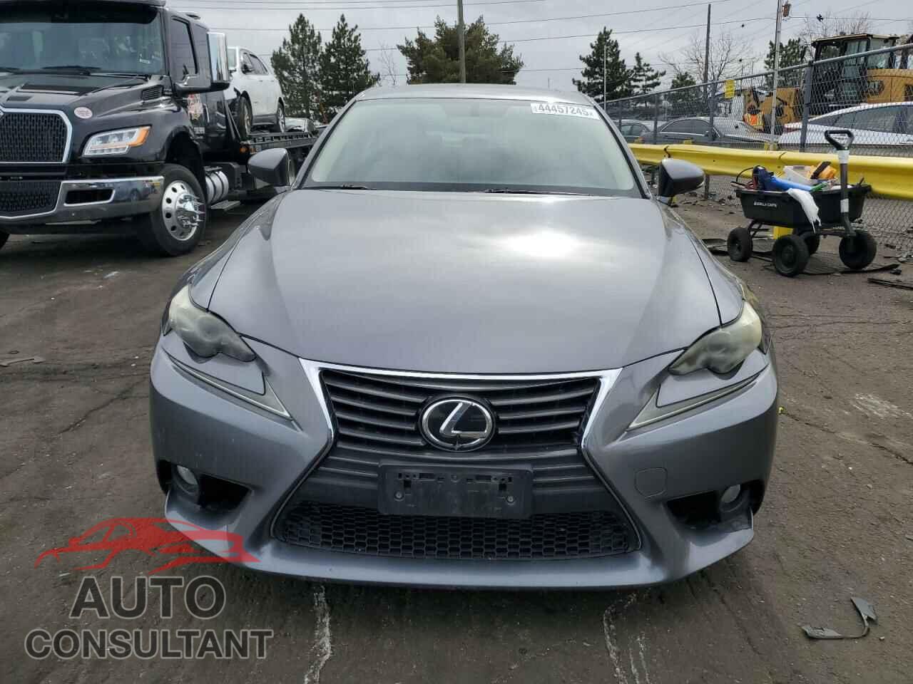 LEXUS IS 2014 - JTHCE1D24E5000477