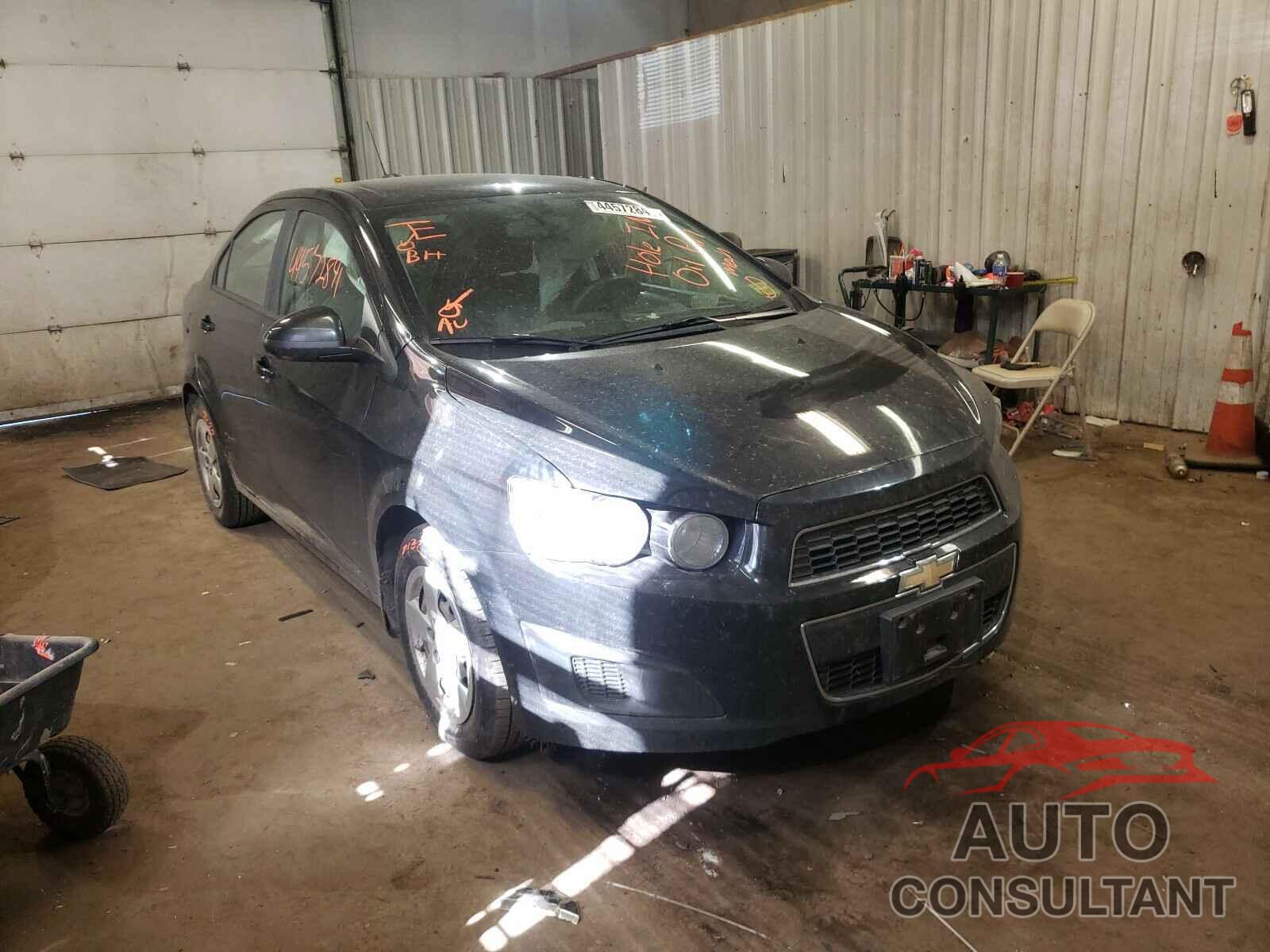 CHEVROLET SONIC 2016 - 1G1JA5SG0G4113595