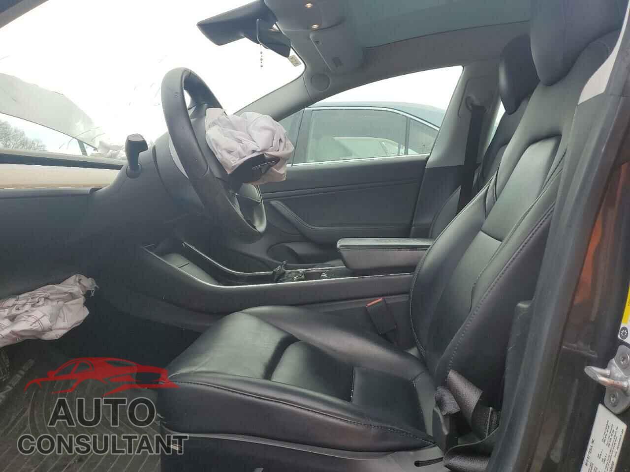 TESLA MODEL 3 2020 - 5YJ3E1EC2LF586648