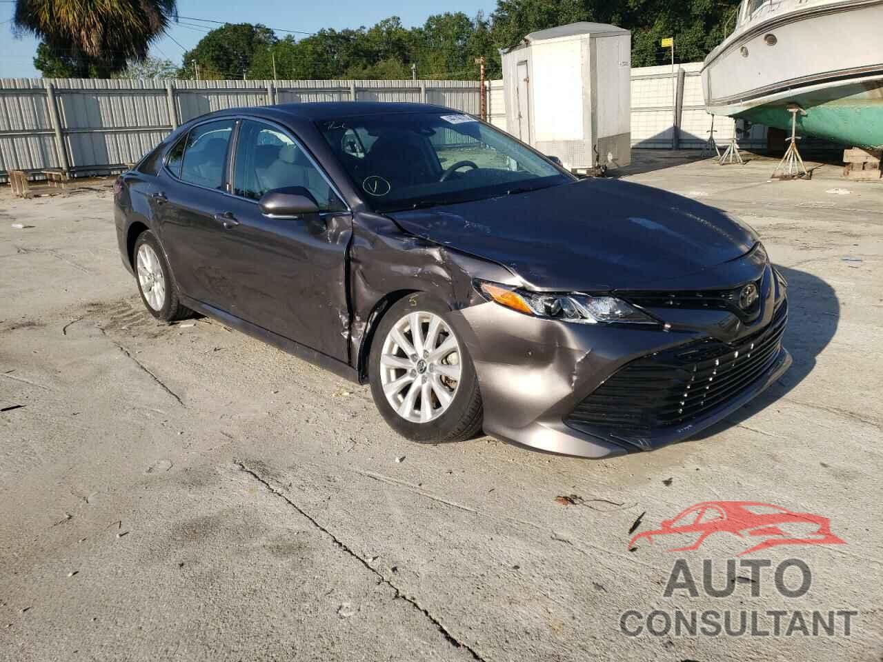 TOYOTA CAMRY 2018 - 4T1B11HKXJU510783