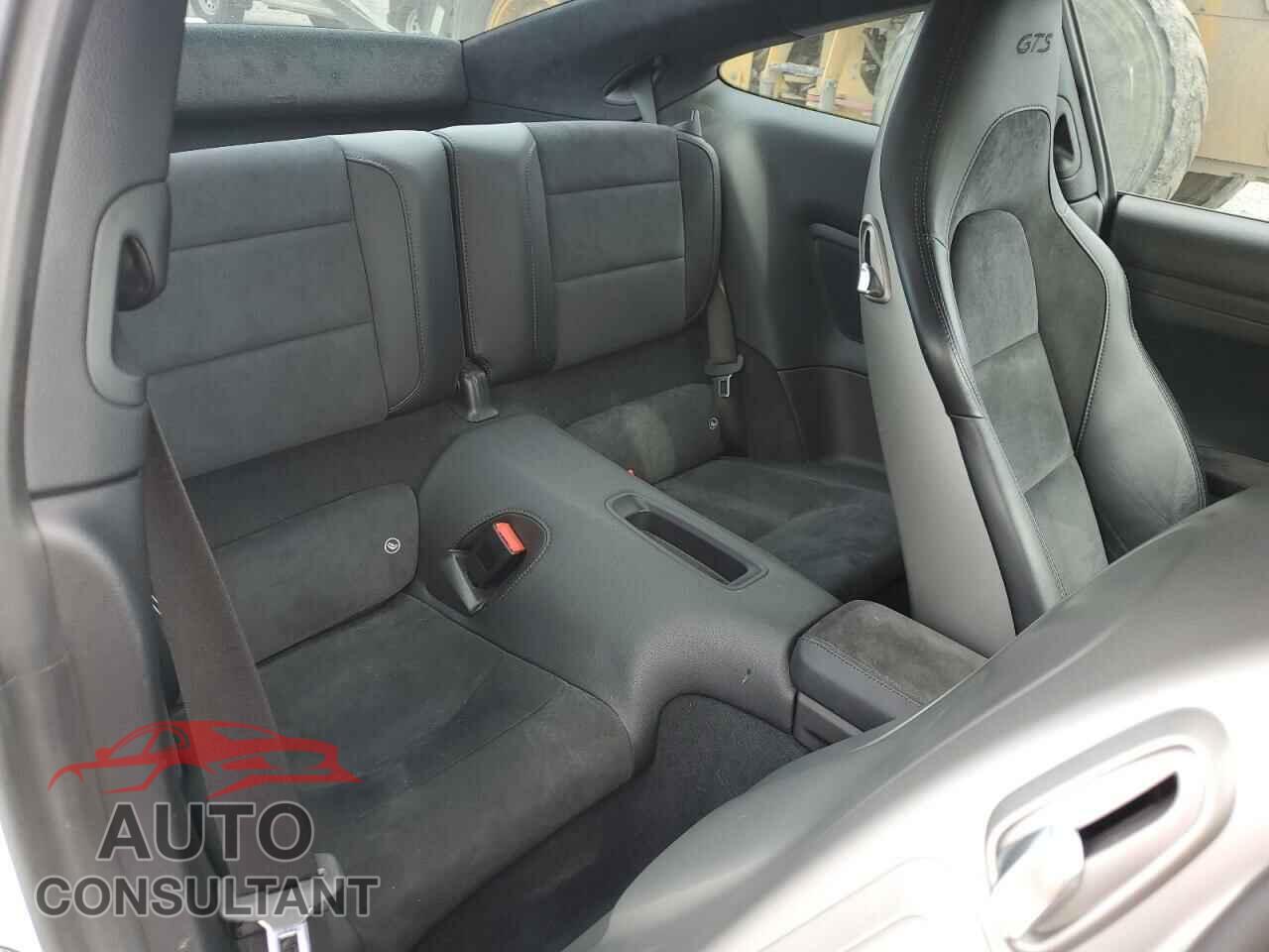 PORSCHE 911 2018 - WP0AB2A96JS122438