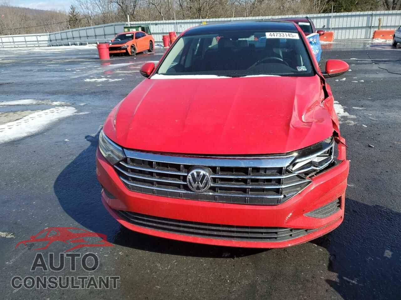 VOLKSWAGEN JETTA 2019 - 3VWCB7BU2KM205400