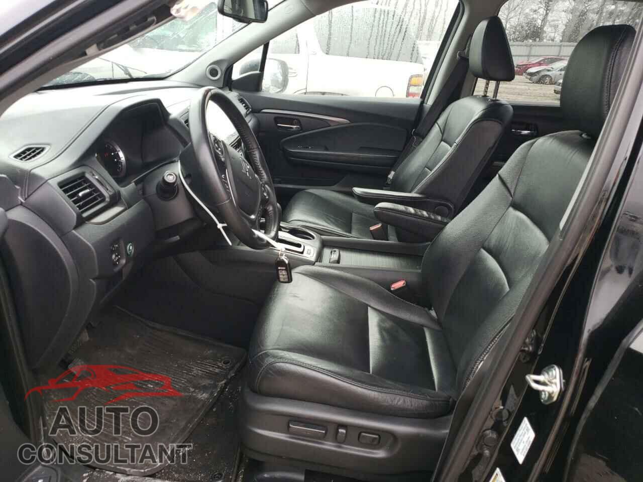 HONDA PILOT 2017 - 5FNYF5H59HB012224