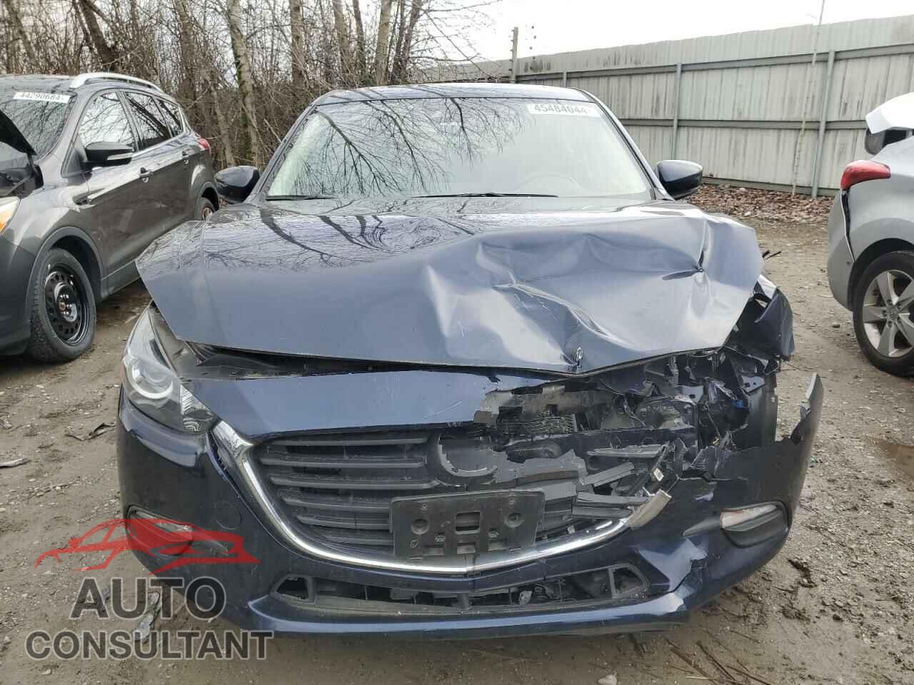 MAZDA 3 2018 - 3MZBN1L32JM208012